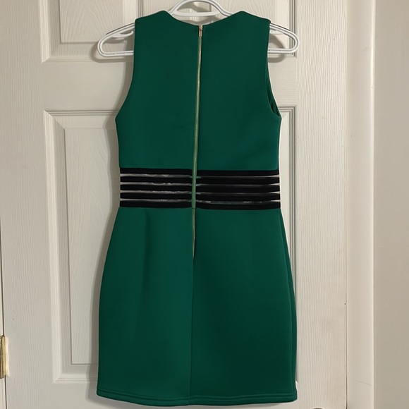 Emerald Green Aniina Dress - Picture 2 of 2